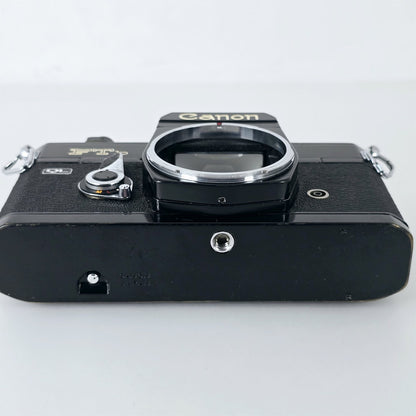 [Pre-owned] Canon FTb Black 35mm SLR Film Camera Body — Excellent+++++ — Japan #5831