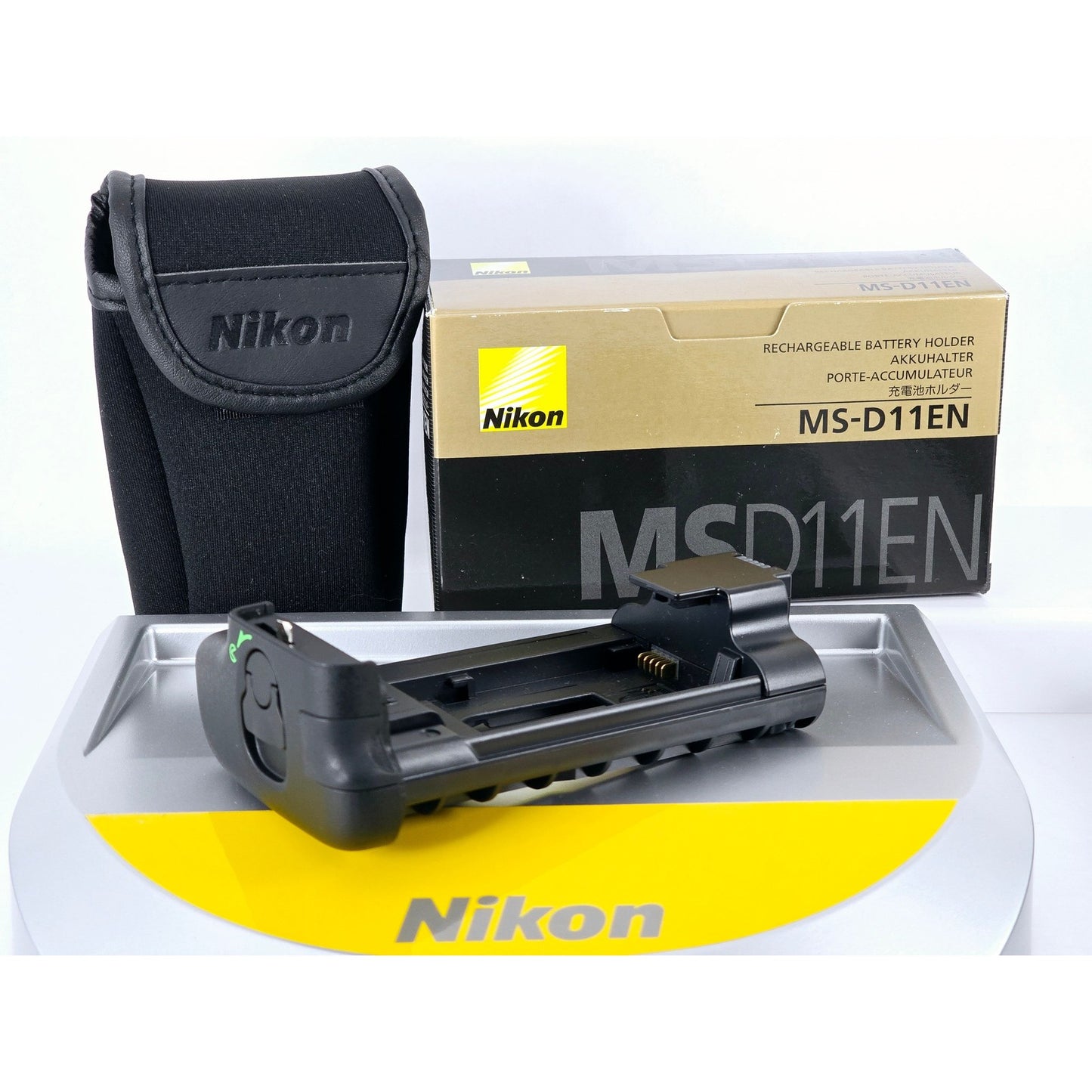 [Pre-owned] Nikon MS-D11EN Rechargeable Battery Holder — Unused — Japan #3514