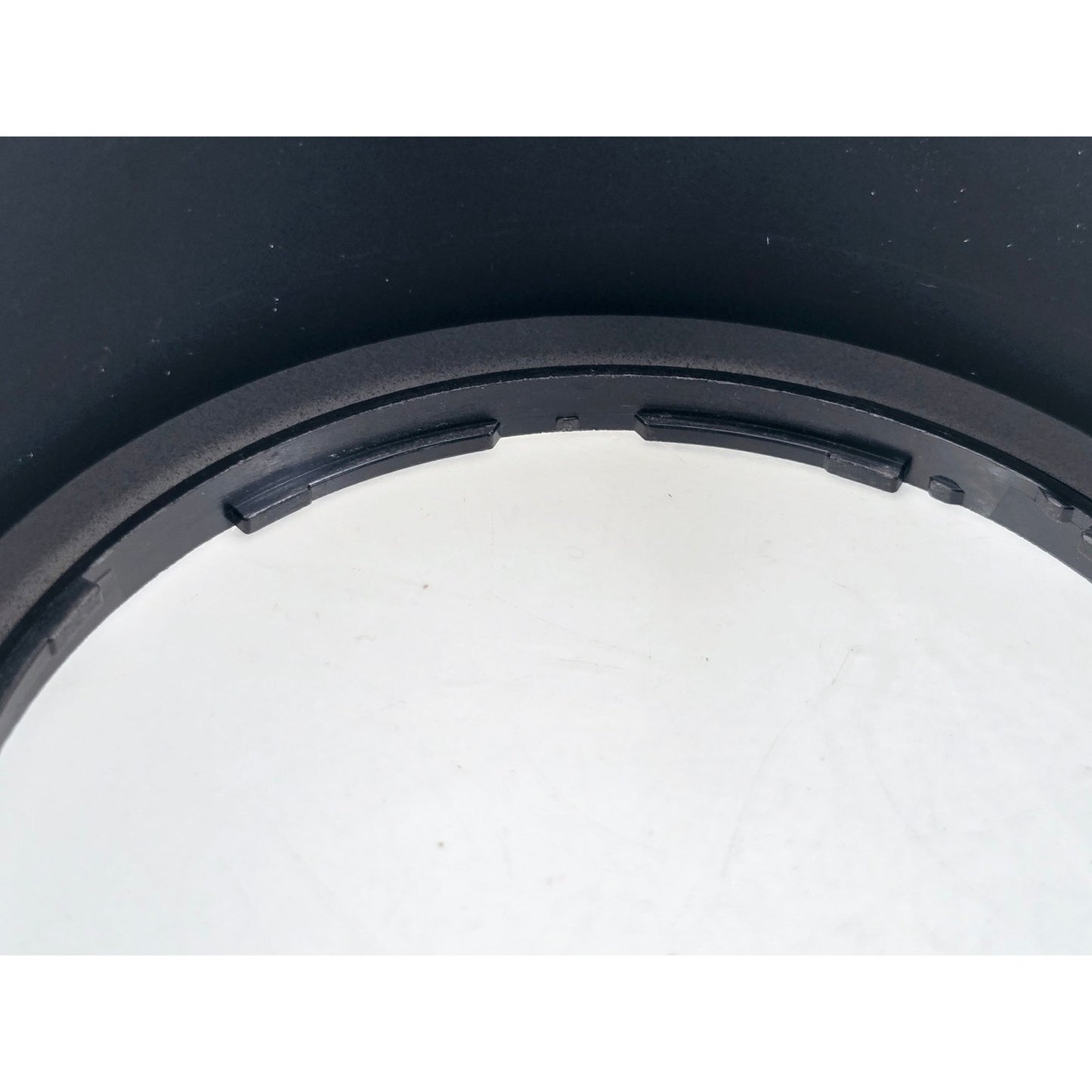 [Pre-owned] Nikon HB-62 Bayonet Lens Hood for AF-S 85mm f/1.8G — MINT — Japan #4175