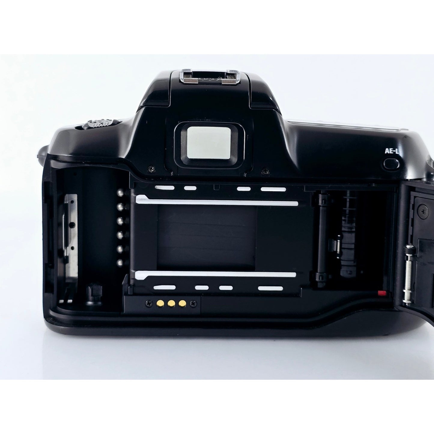 [Pre-owned] Nikon F50 Panorama SLR 35mm Film Camera (Body Only) — Near MINT+++ — Japan #3866