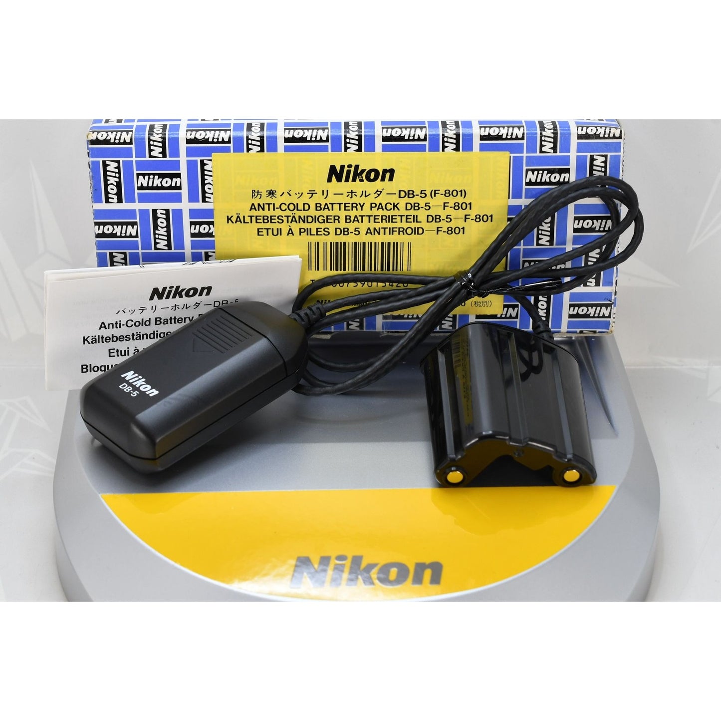 [Pre-owned] Nikon DB-5 Anti-Cold Battery Pack Holder for F801 — Unused — Japan #2039