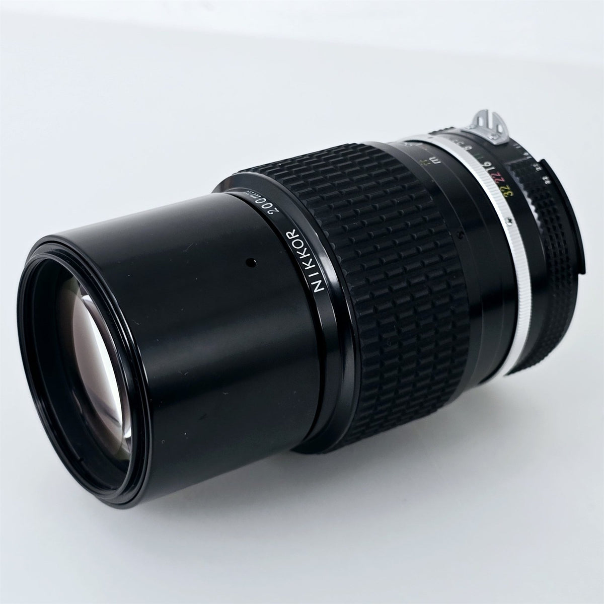[Pre-owned] Nikon Ai Nikkor 200mm F4 MF Telephoto Lens — Near Mint+++ — Japan #5779