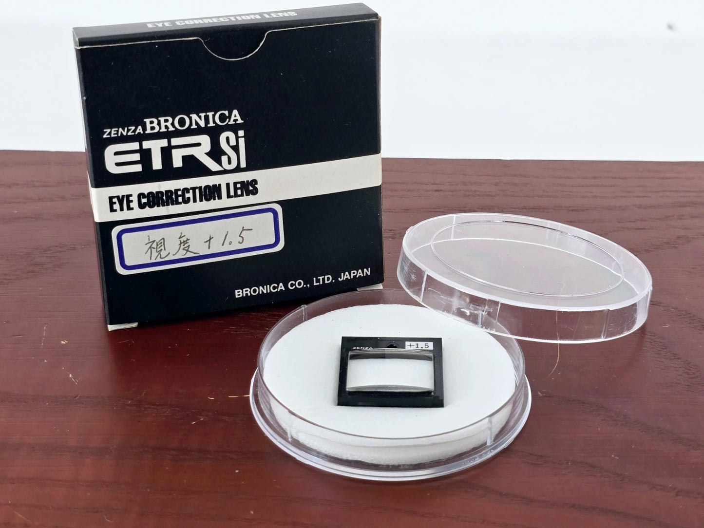 [Pre-owned] Bronica Eye Correction Lens Diopter +1.5 Viewfinder — Near Mint — Japan #5042