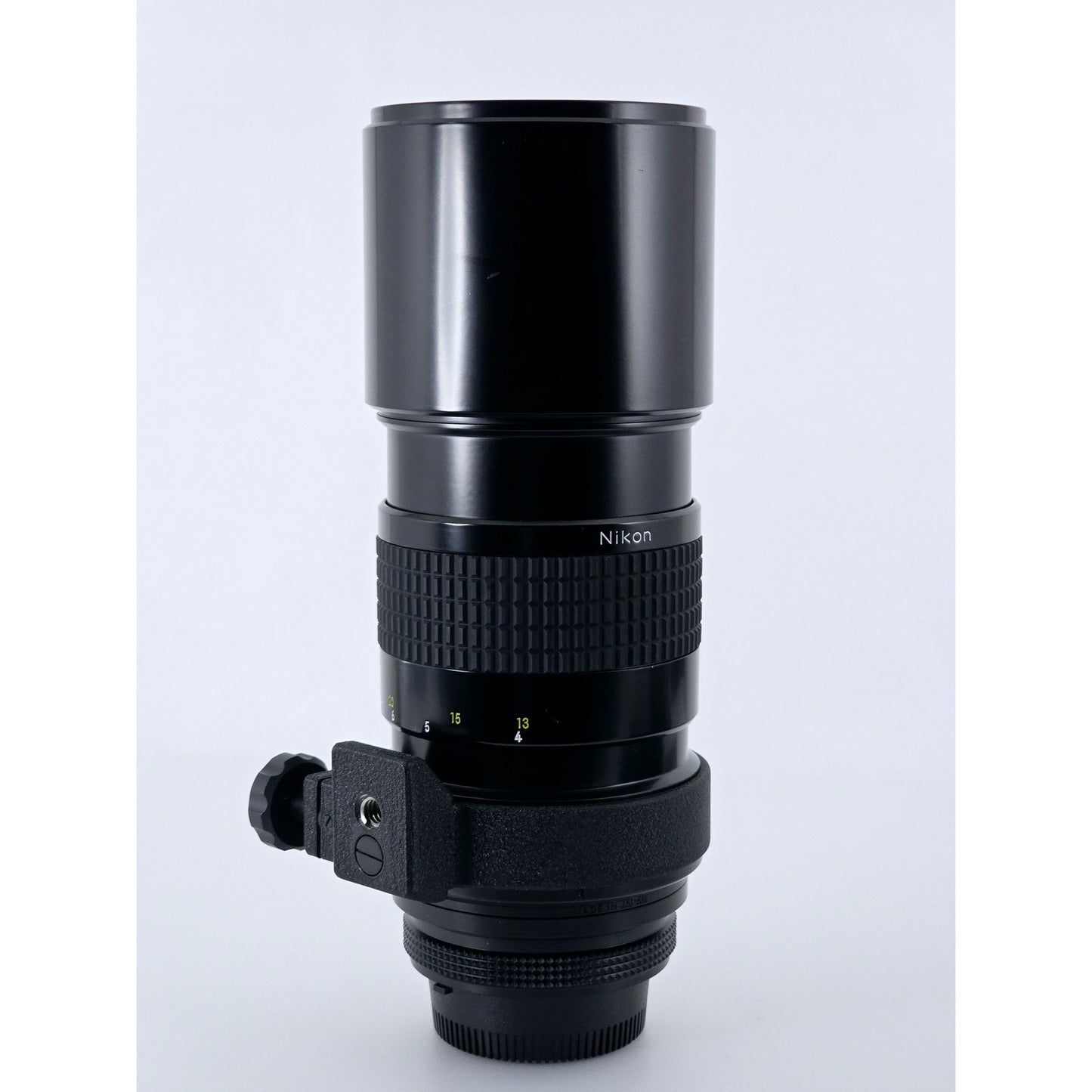 [Pre-owned] Nikon Ai Nikkor 300mm F4.5 Telephoto MF Lens — Near MINT+++ — Japan #4839