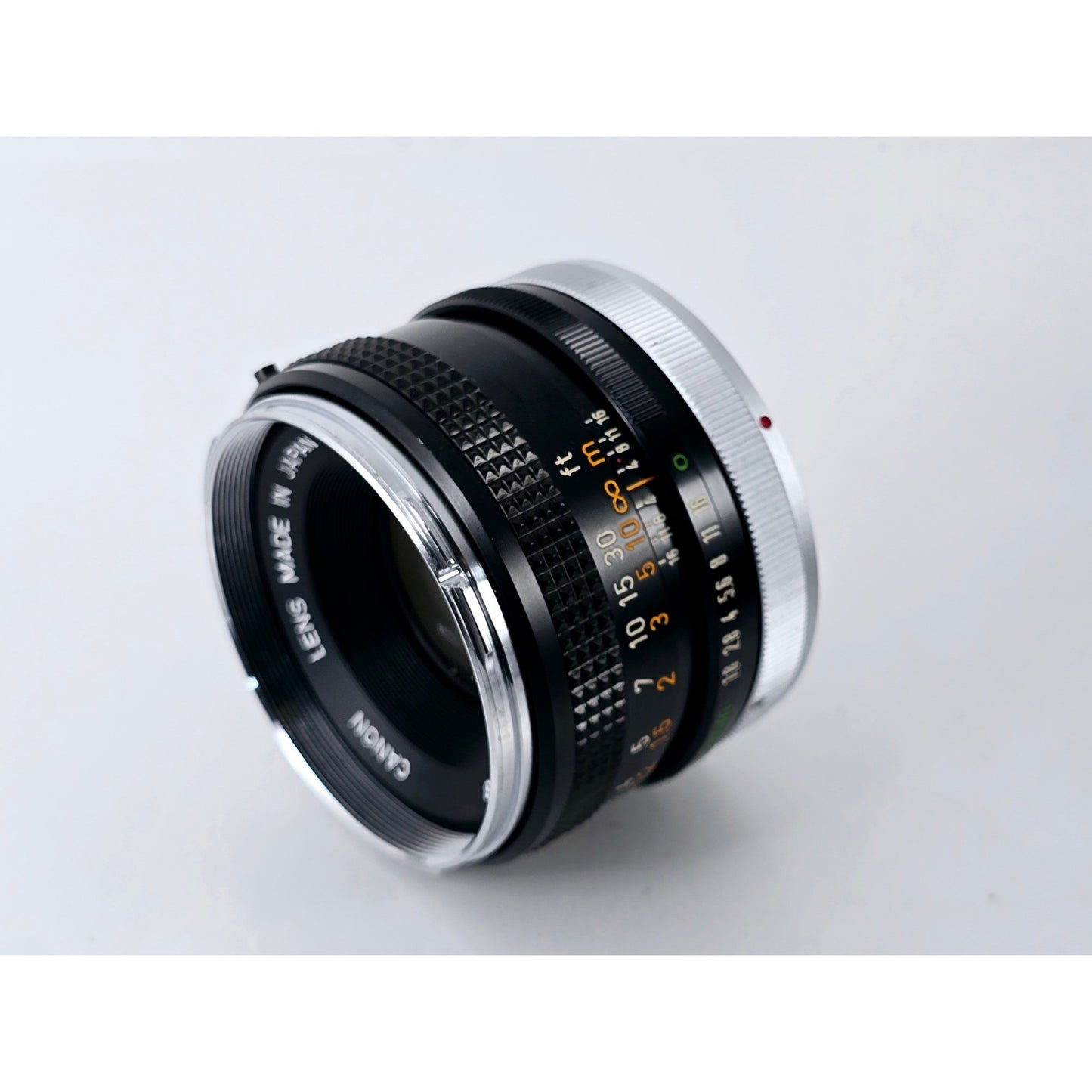 [Pre-owned] Canon FD 50mm f/1.8 MF Standard Lens — Near MINT — Japan #2843