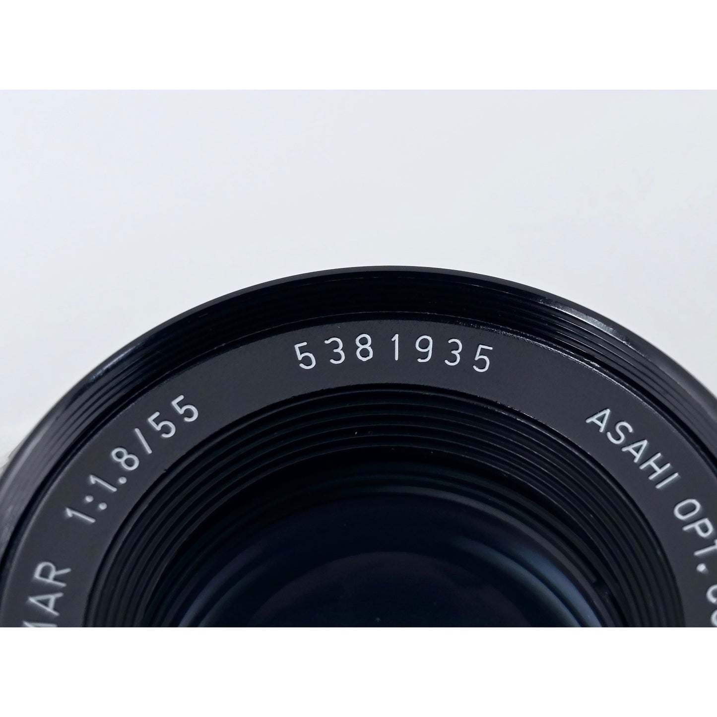 [Pre-owned] Pentax Super Multi Coated Takumar 55mm F1.8 SMC MF Lens M42 — Near MINT — Japan #4761