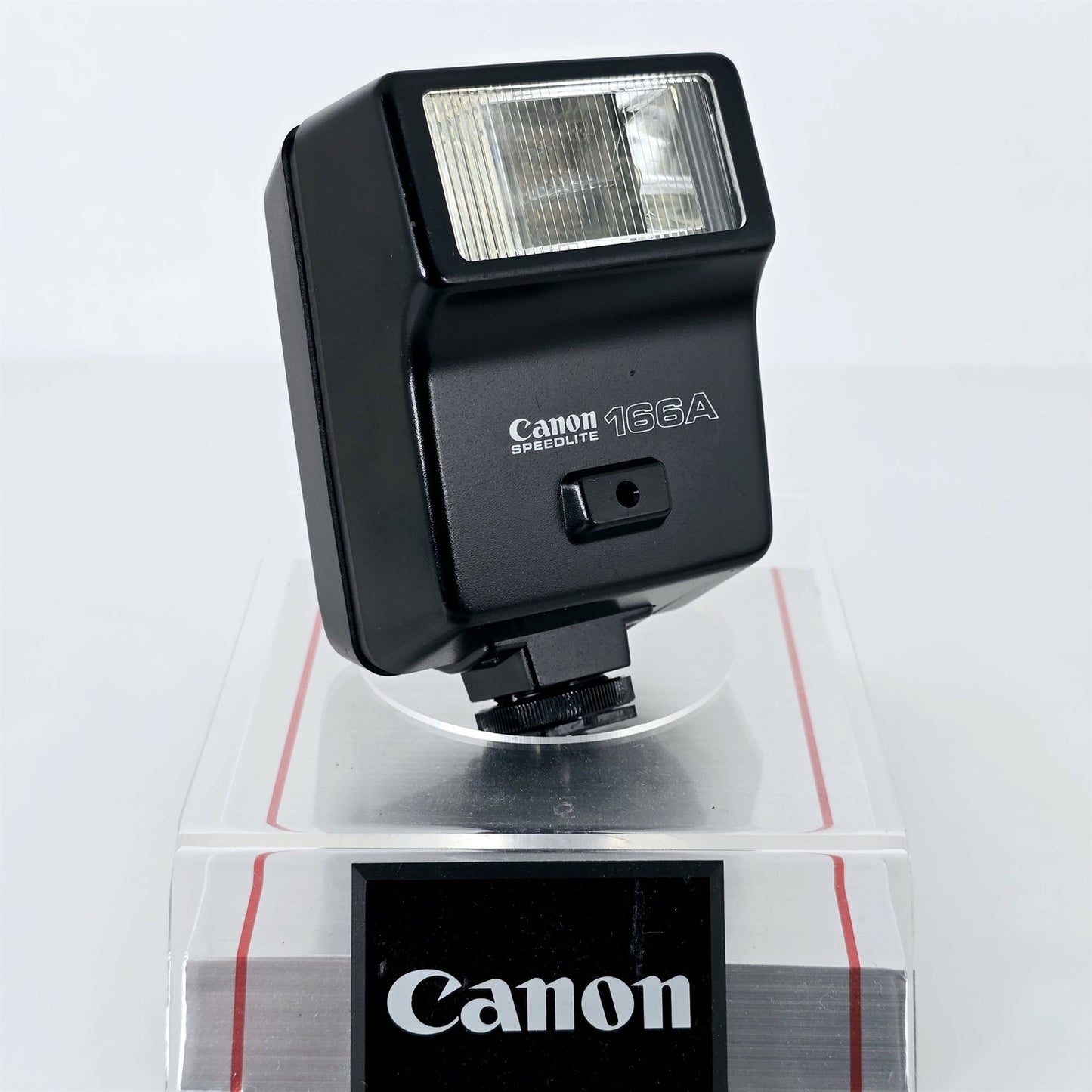 [Pre-owned] Canon Speedlite 166A Shoe Mount Flash for AE-1 A-1 — Near Mint — Japan #5356