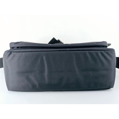 [Pre-owned] Genuine Minolta Camera Lens Shoulder Bag (Nylon, Black) — Near MINT — Japan #5073