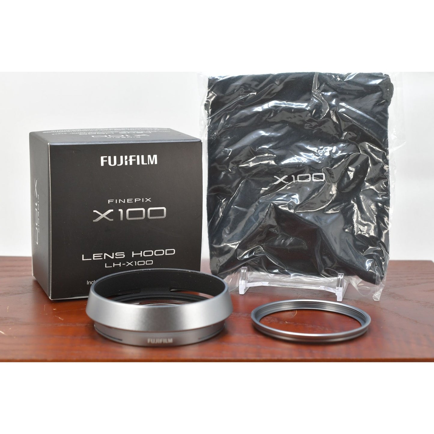 [Pre-owned] Fujifilm LH-X100 Lens Hood & AR-X100 Adapter Ring for FinePix X100 — Unused — Japan #2446