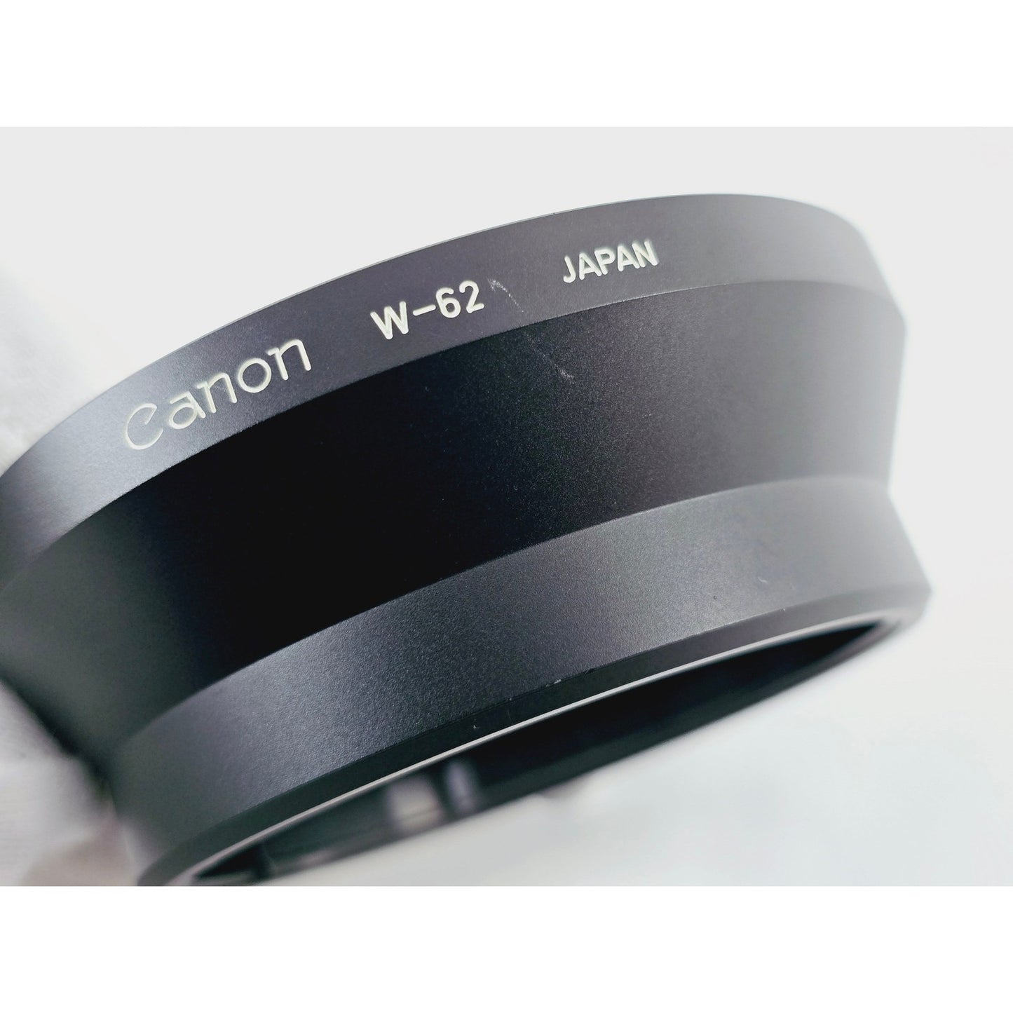 [Pre-owned] Canon W-62 Metal Lens Hood for New FD 35-70mm F4 Lens — MINT — Japan #2542