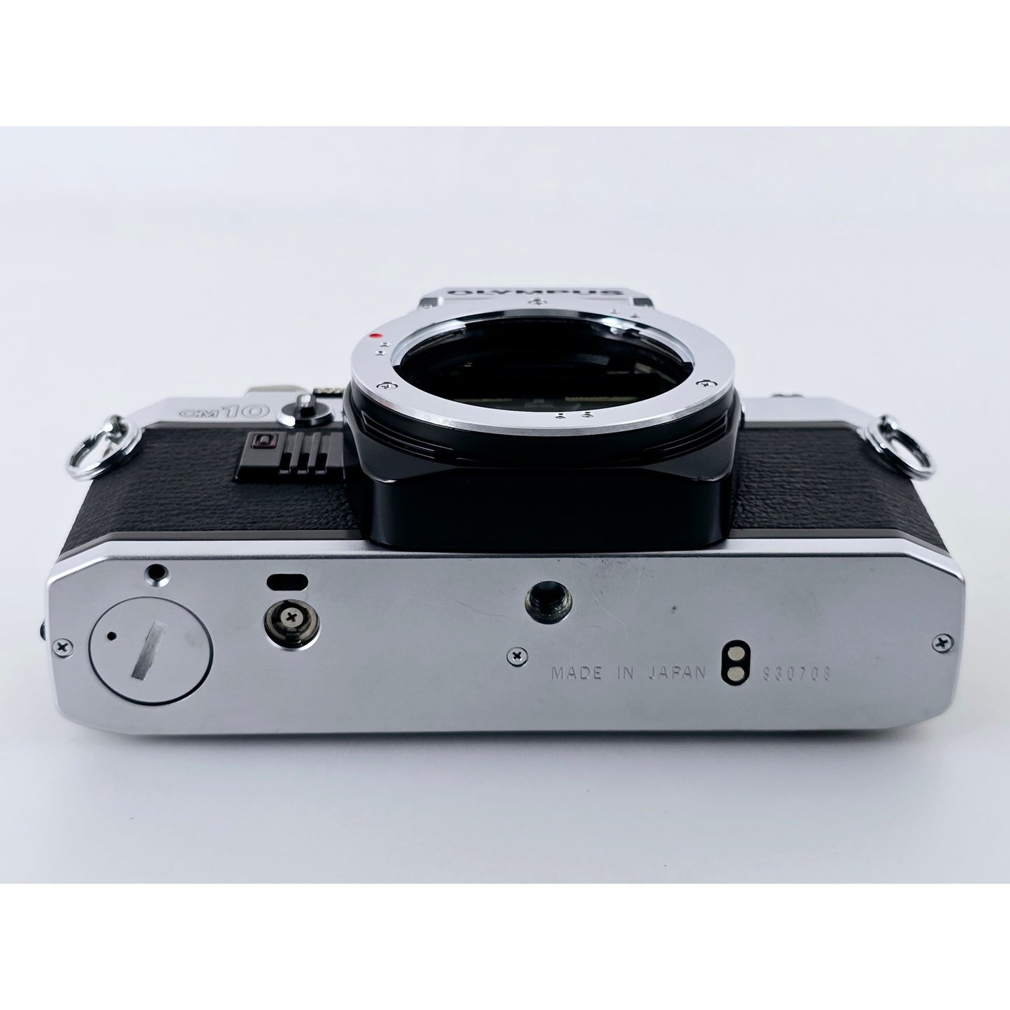 [Pre-owned] Olympus OM10 35mm Film SLR Camera Body — Near MINT+++ — Japan #4844
