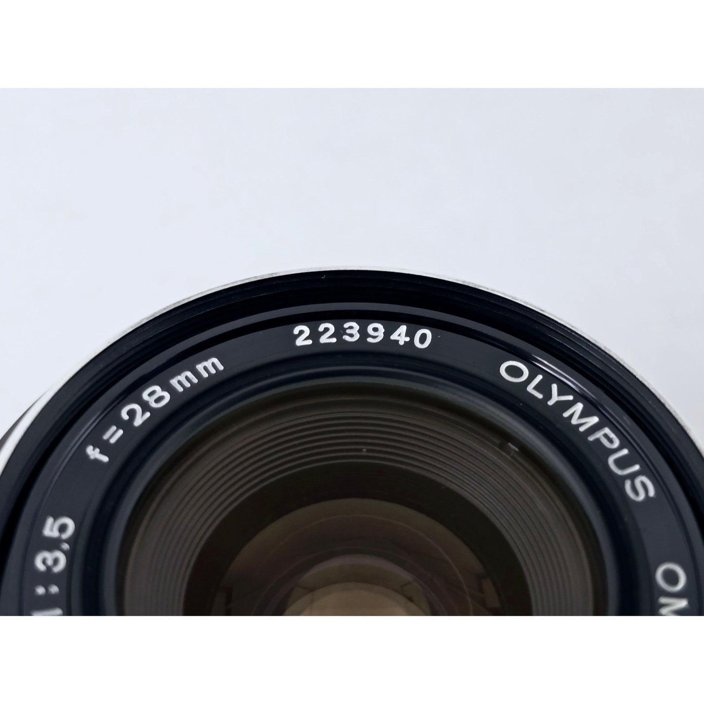 [Pre-owned] Olympus G.Zuiko Auto-W 28mm F3.5 MF Lens — Near MINT — Japan #4363