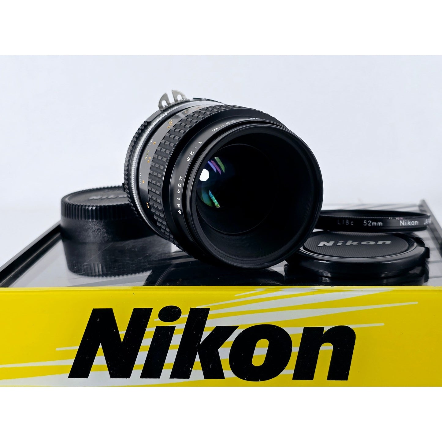 [Pre-owned] Nikon Ai-s Micro Nikkor 55mm F2.8 MF Lens — Near MINT — Japan #4376