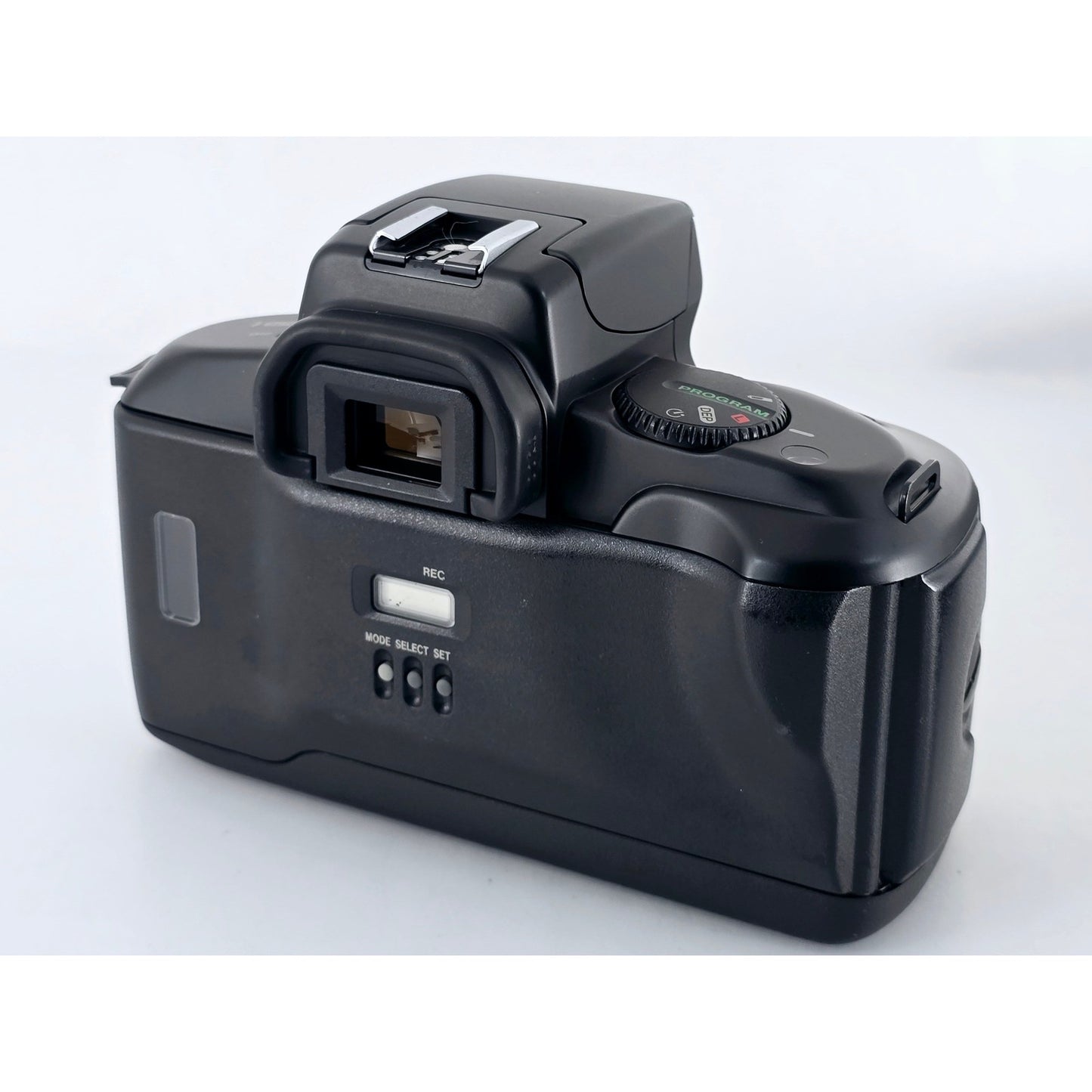 [Pre-owned] Canon EOS 750 QD 35mm Film Camera Body Only — MINT — Japan #3850