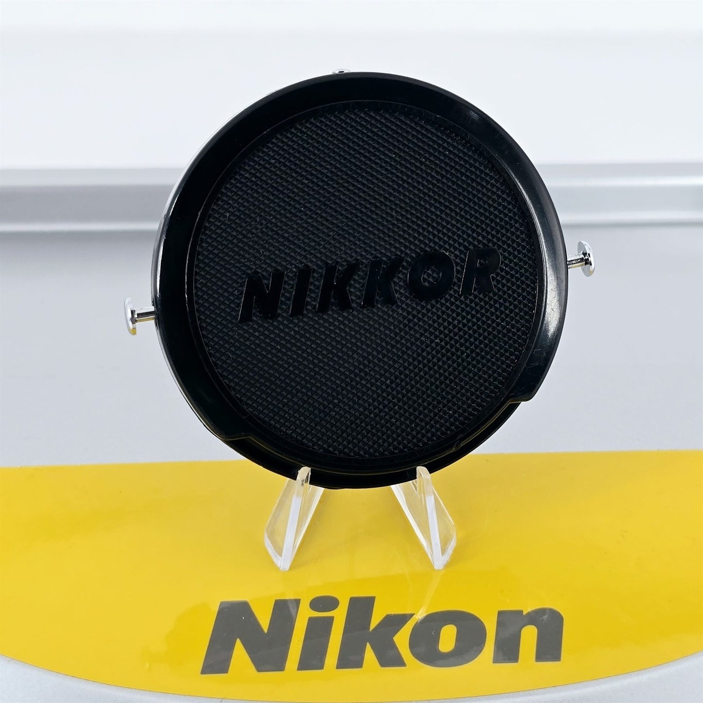 [Pre-owned] Nikon Nikkor 52mm Front Lens Cap Pin-Type Clip-On — Mint — Japan #5530