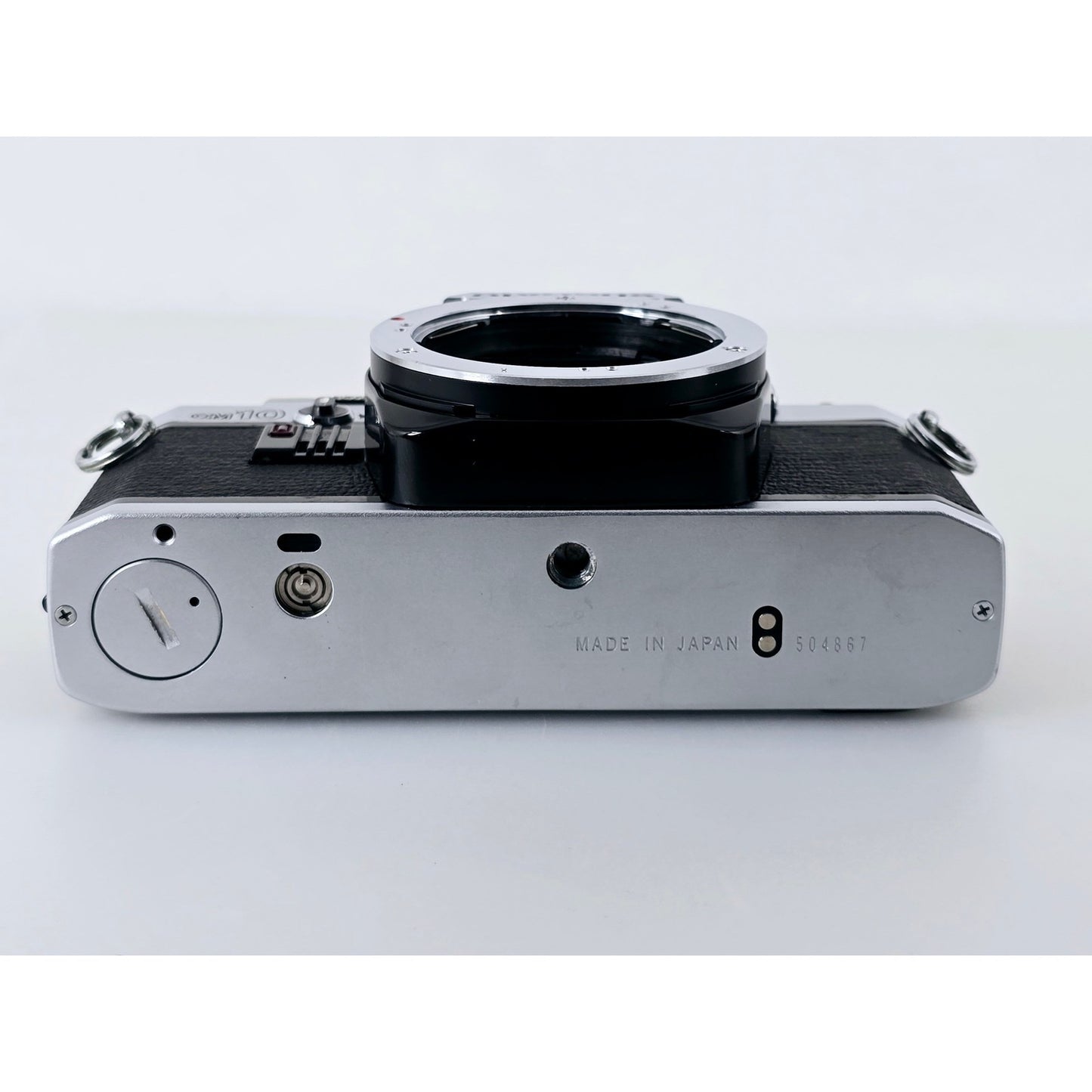 [Pre-owned] Olympus OM10 35mm Film SLR Camera Body — Near MINT — Japan #5161