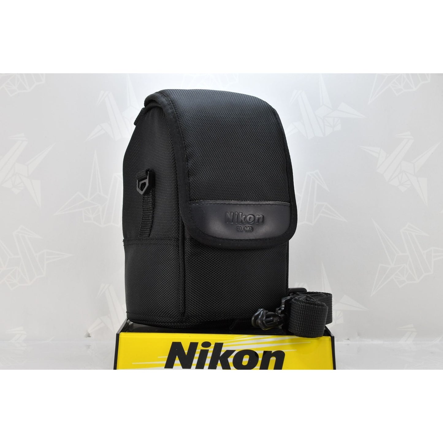 [Pre-owned] Nikon CL-M3 Lens Case for AF-S 14-24mm f/2.8G & 24-70mm f/2.8G — Top MINT — Japan #2417