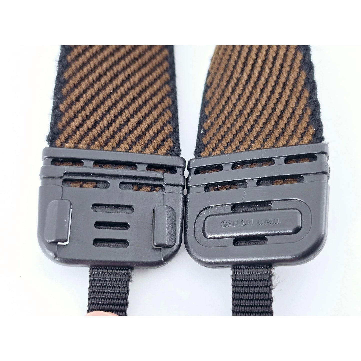 [Pre-owned] Canon Genuine EOS Camera Neck Shoulder Strap 1.57in (4cm) — MINT — Japan #4978
