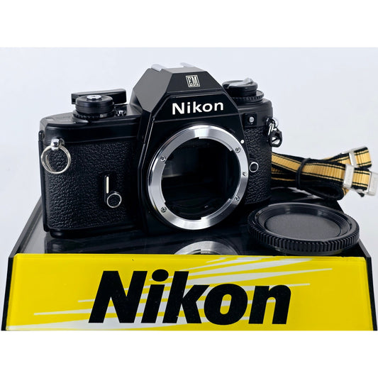 [Pre-owned] Nikon EM SLR 35mm Film Camera Body Only — Near MINT — Japan #5178