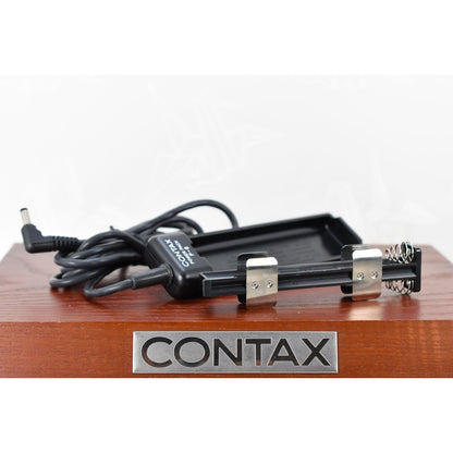 [Pre-owned] Contax Power Pack P-8 — Near MINT — Japan #2296