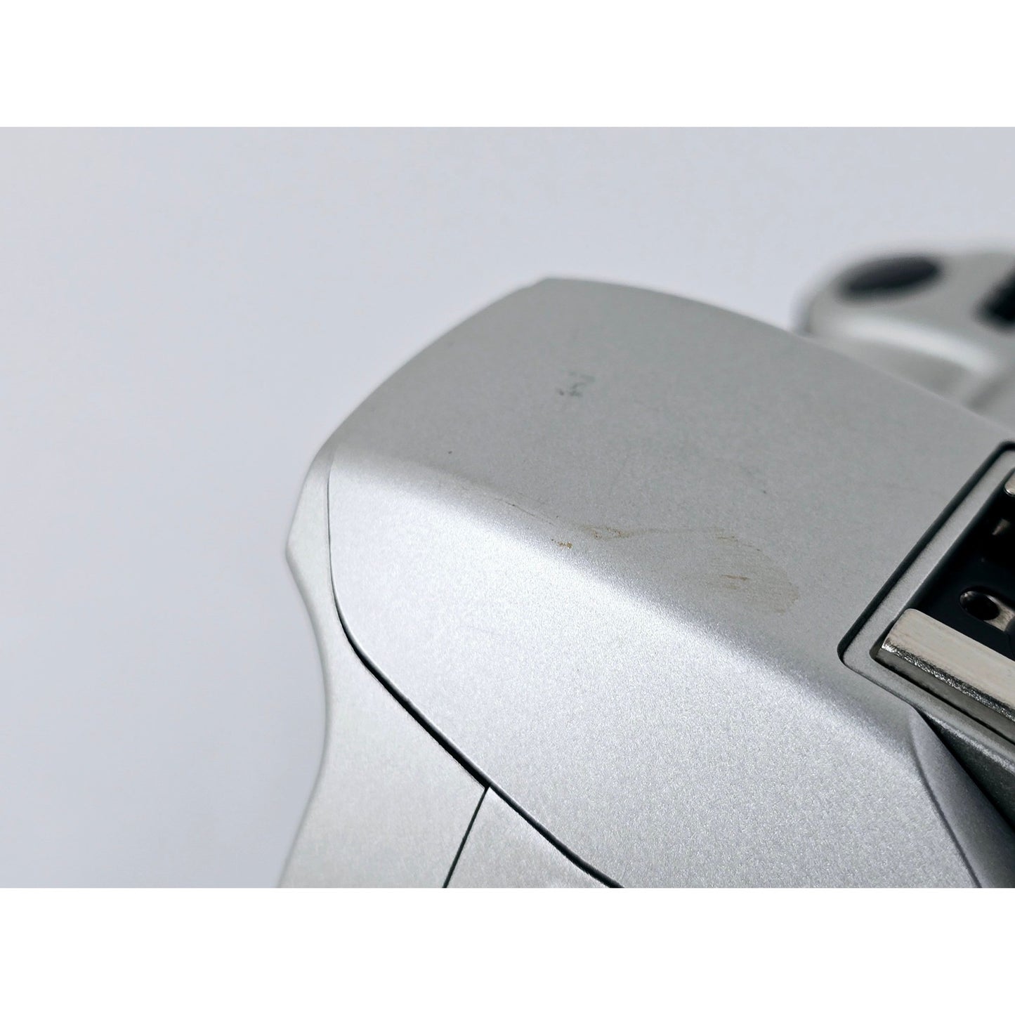 [Pre-owned] Canon EOS Kiss (Rebel XS/500) 35mm Film Camera Body Only — MINT — Japan #3887
