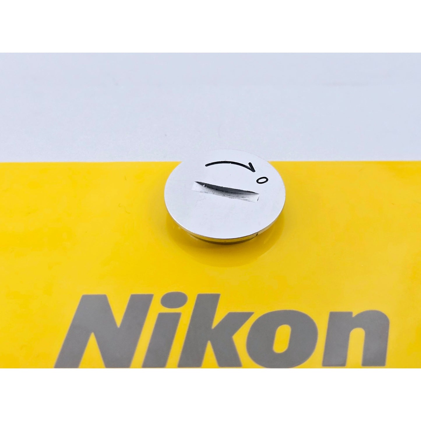 [Pre-owned] Nikon FT2 Silver Battery Cover Cap for Nikomat FT2 — Near MINT — Japan #4747