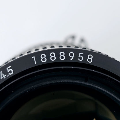 [Pre-owned] Nikon Ai-s Zoom Nikkor 35-105mm f/3.5-4.5 MF Lens — Near Mint — Japan #5782