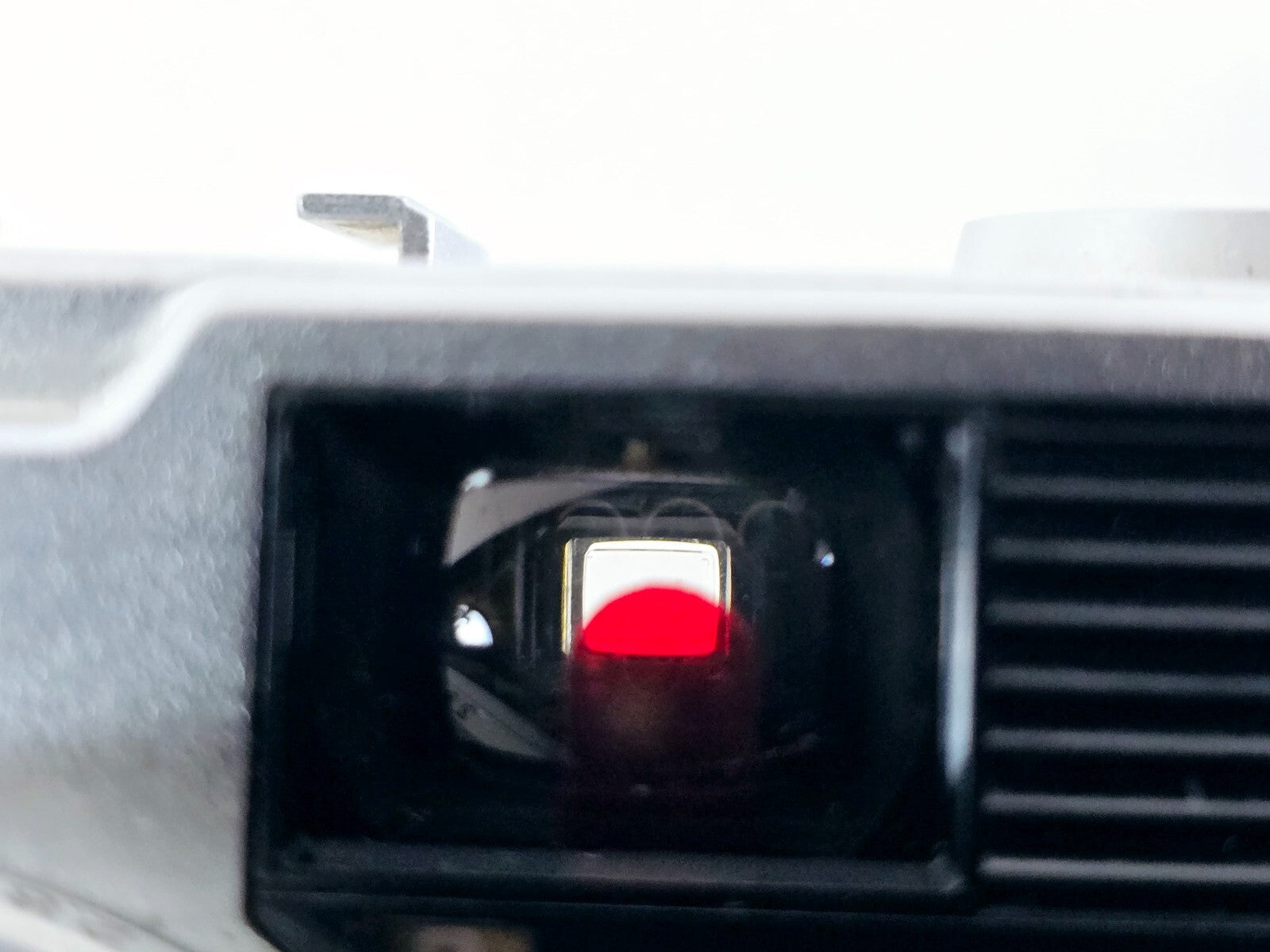 Red Flag OK🌸[Near MINT] Olympus Trip 35 Point & Shoot 35mm Film Camera Japan