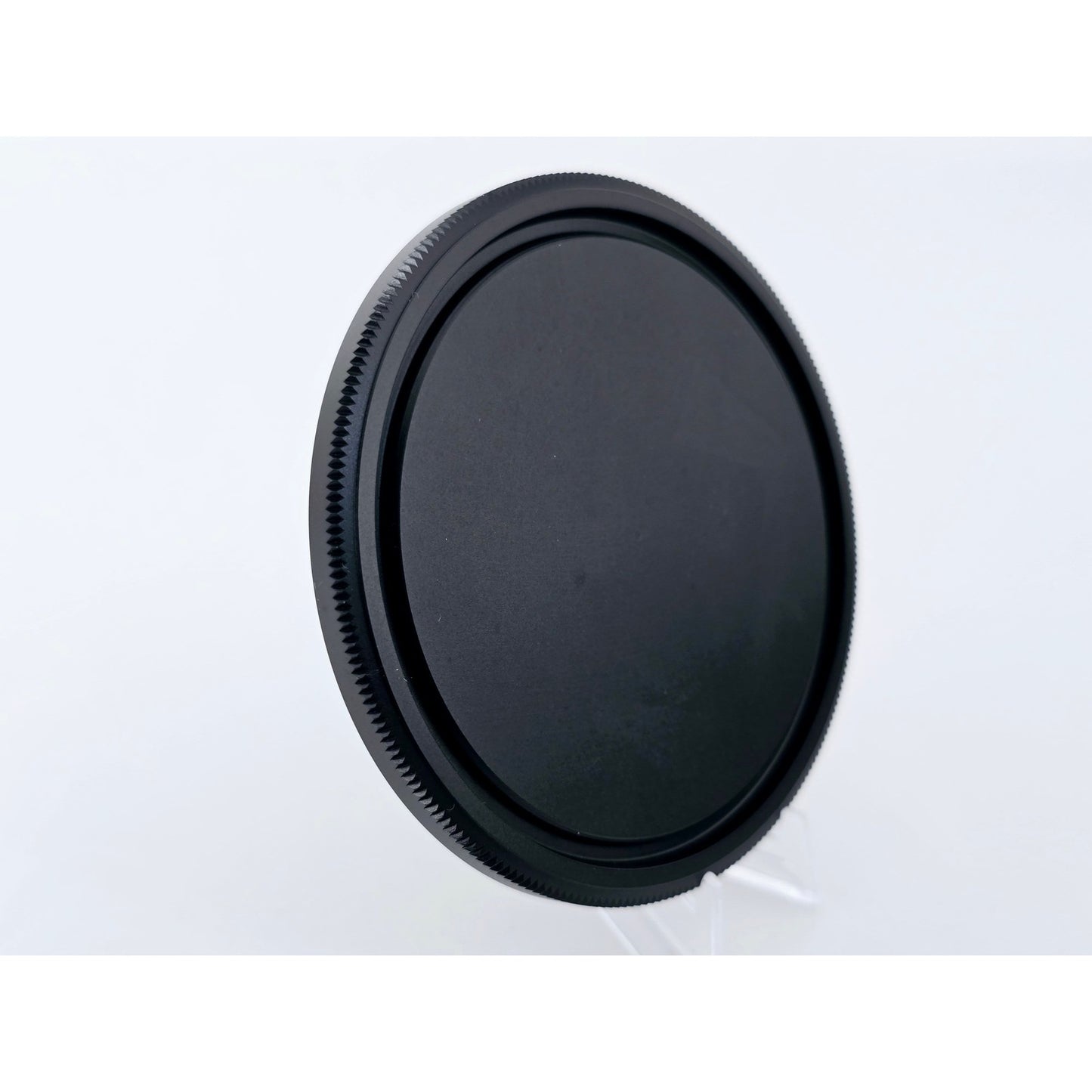 [Pre-owned] Olympus Classic OM 72mm Metal Screw-in Front Lens Cap — Top MINT — Japan #4606
