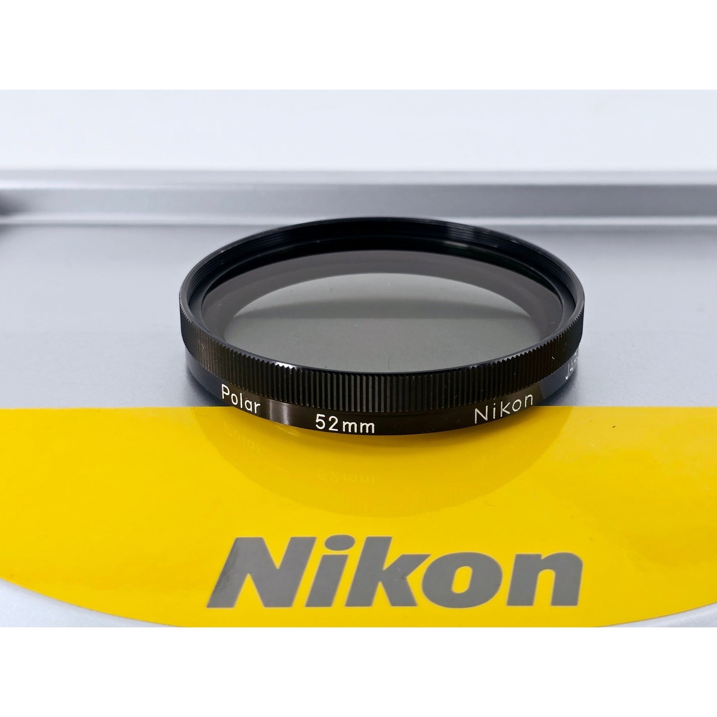 [Pre-owned] Nikon Genuine 52mm Polarizing Lens Filter — Near MINT — Japan #5022