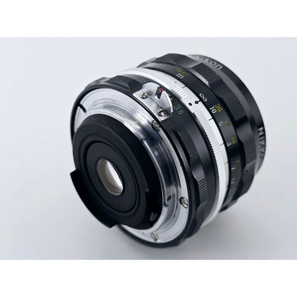 [Pre-owned] Nikon Non-Ai Nikkor-H Auto 28mm F3.5 Wide Angle MF Lens — Near MINT — Japan #4819