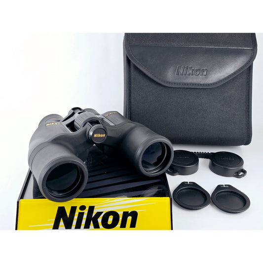 [Pre-owned] Nikon Aculon A211 8-18x42 Porro Prism Zoom Binocular w/ Case — MINT — Japan #2770