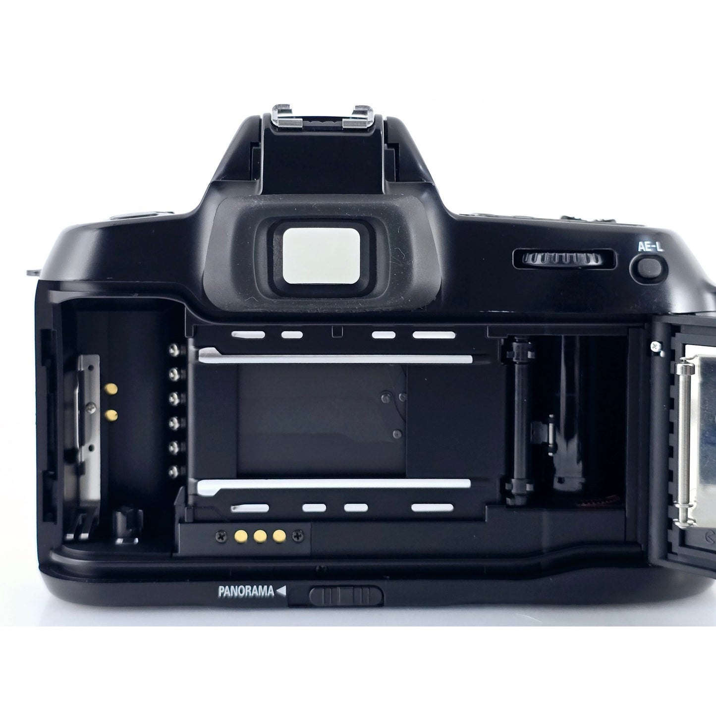 [Pre-owned] Nikon F70 SLR 35mm Film Camera (Body Only) — Top MINT — Japan #3751