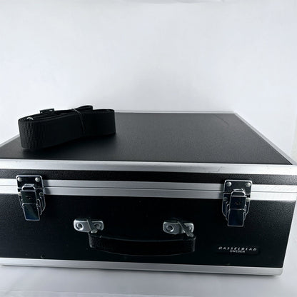 [Pre-owned] Hasselblad Hard Camera Storage Case (Medium, No Key) — Near Mint — Japan #5502