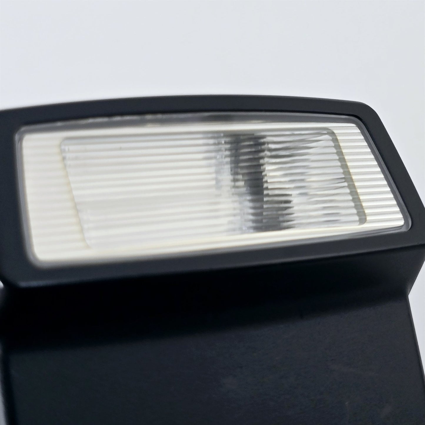 [Pre-owned] Canon Speedlite 220EX Shoe Mount Flash for EOS SLR/DSLR — Near Mint — Japan #5315