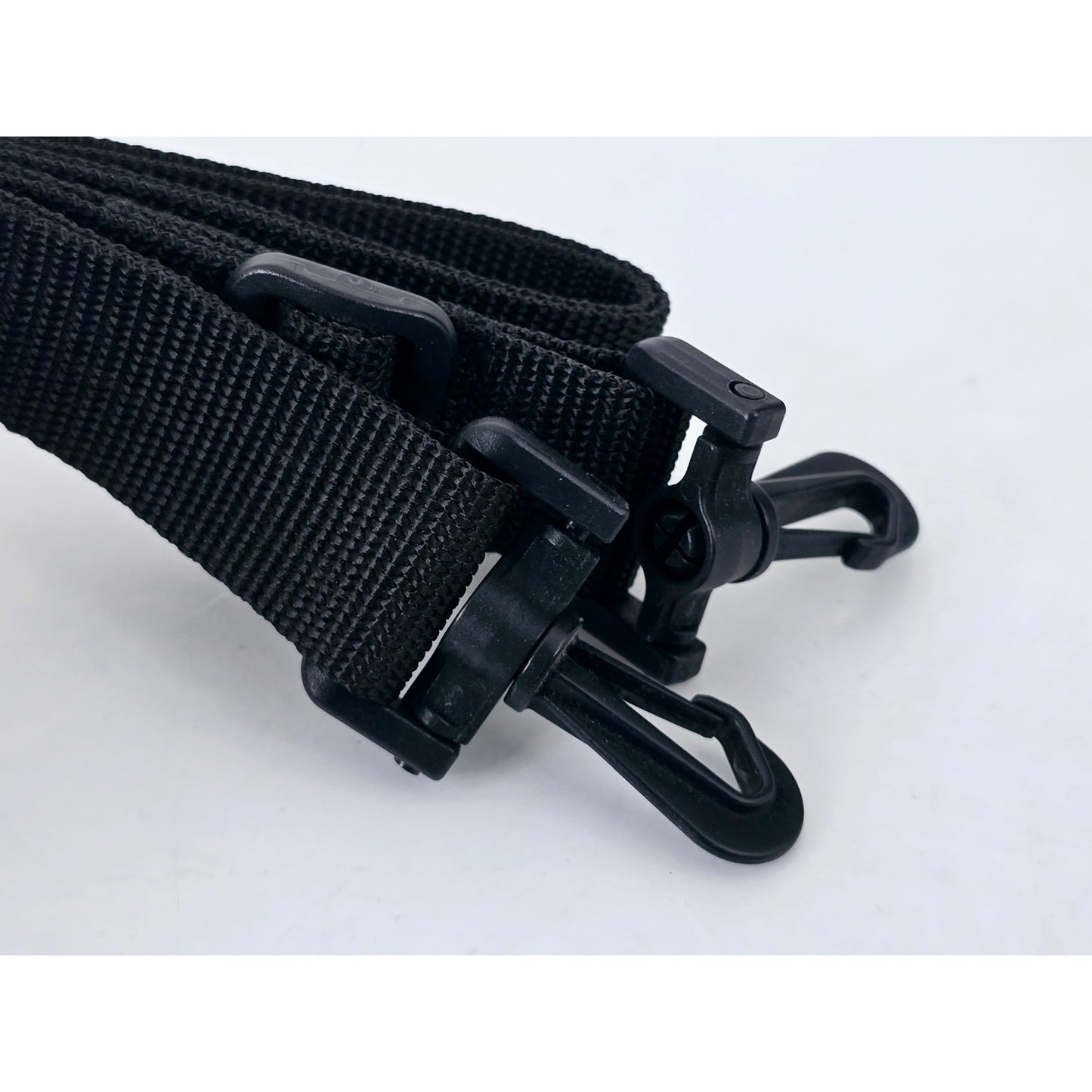 [Pre-owned] Nikon CL-M2 Lens Case for AF-S 24-70/2.8E & 70-200/4 ED VR — Top MINT — Japan #4441