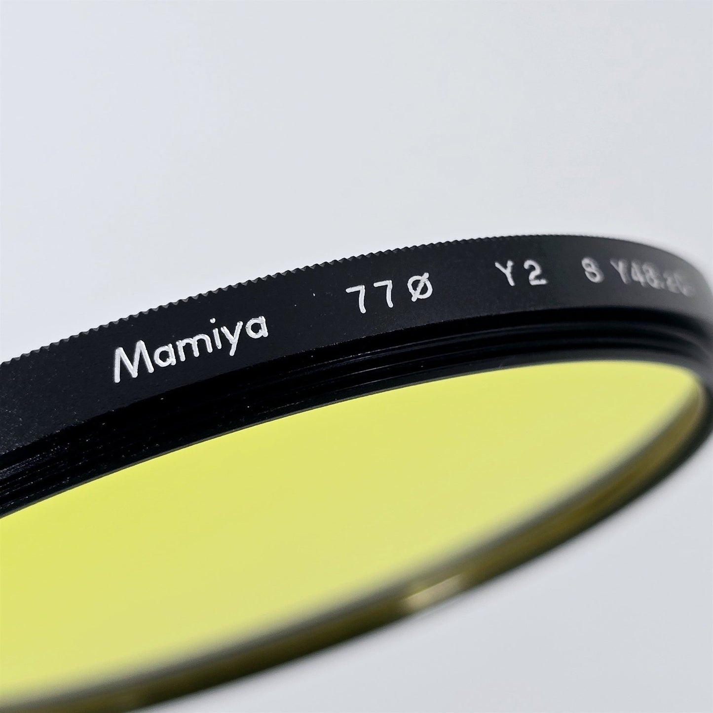 [Pre-owned] Genuine Mamiya 77mm Y2 Yellow Filter for RZ67 RB67 Mamiya 7 — Mint — Japan #5303