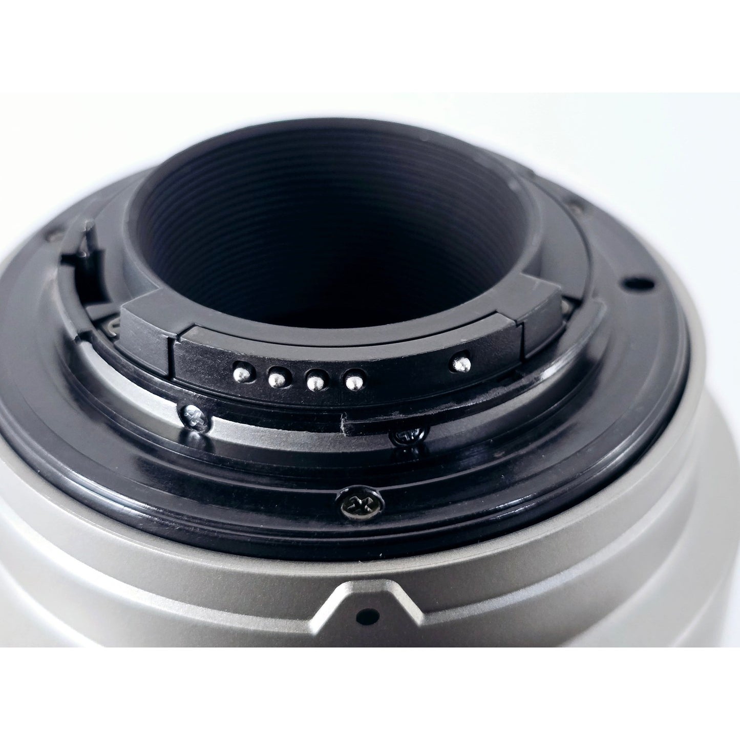 [Pre-owned] Nikon AF Nikkor 70-300mm F4-5.6 G Silver Zoom Lens — Near MINT — Japan #4155