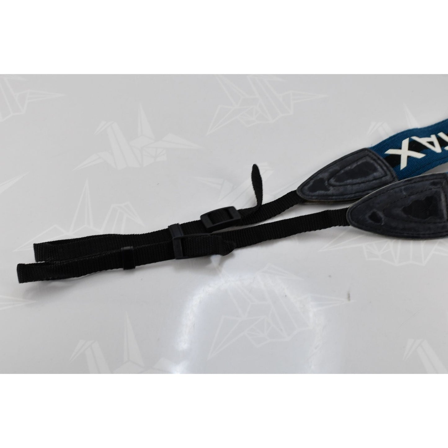 [Pre-owned] Contax Blue Black Neck Strap for 645 (No Lugs Included) — Excellent+++++ — Japan #2131