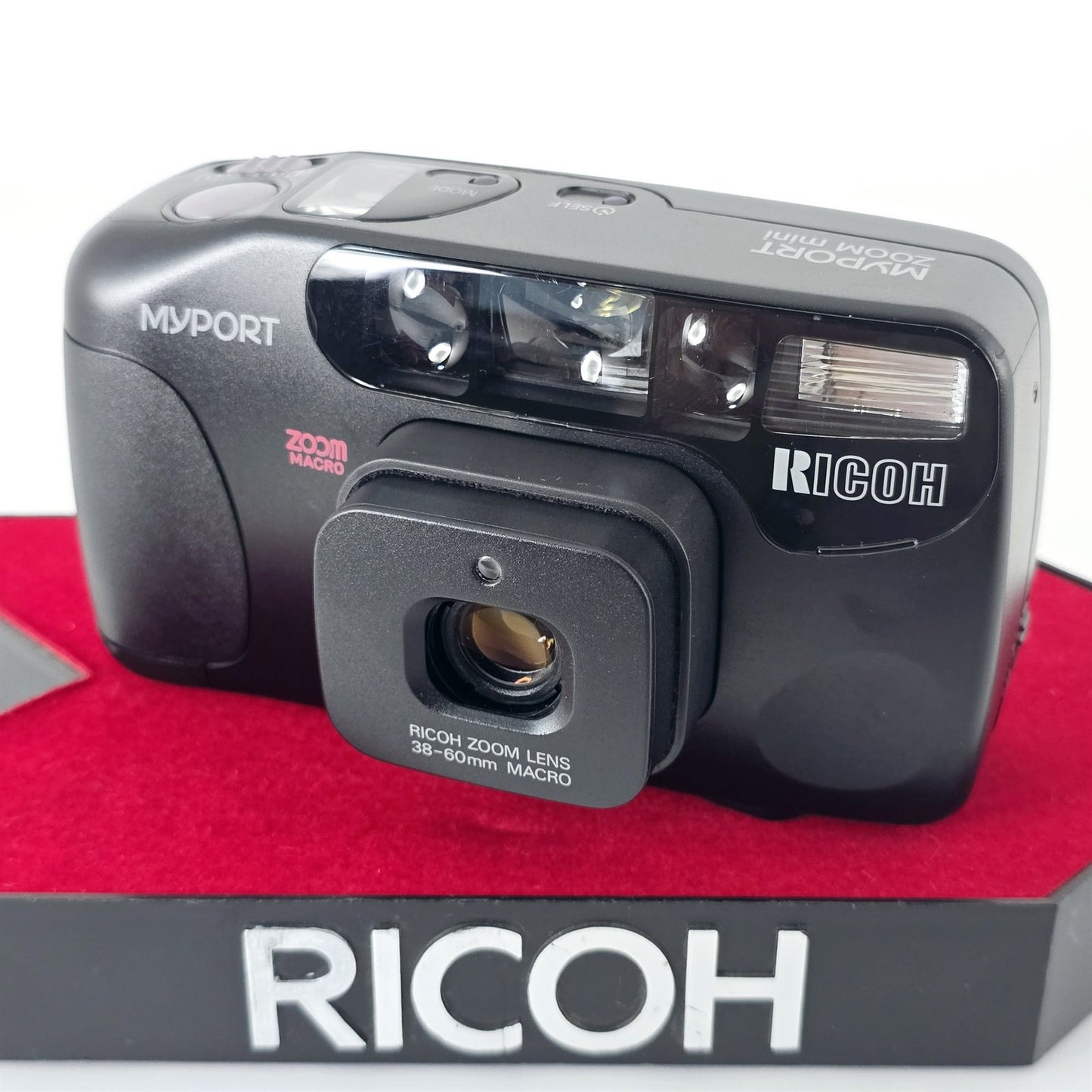 [Pre-owned] Ricoh Myport Zoom Mini 35mm Point & Shoot Film Camera — Near Mint — Japan #5427