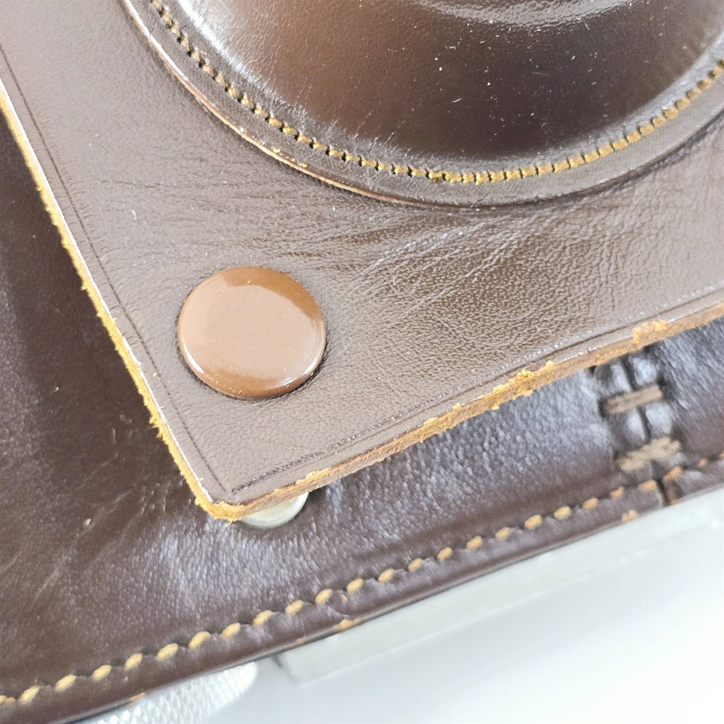 [Pre-owned] Leica Vintage Brown Leather Camera Hard Case — Excellent+++++ — Japan #5456