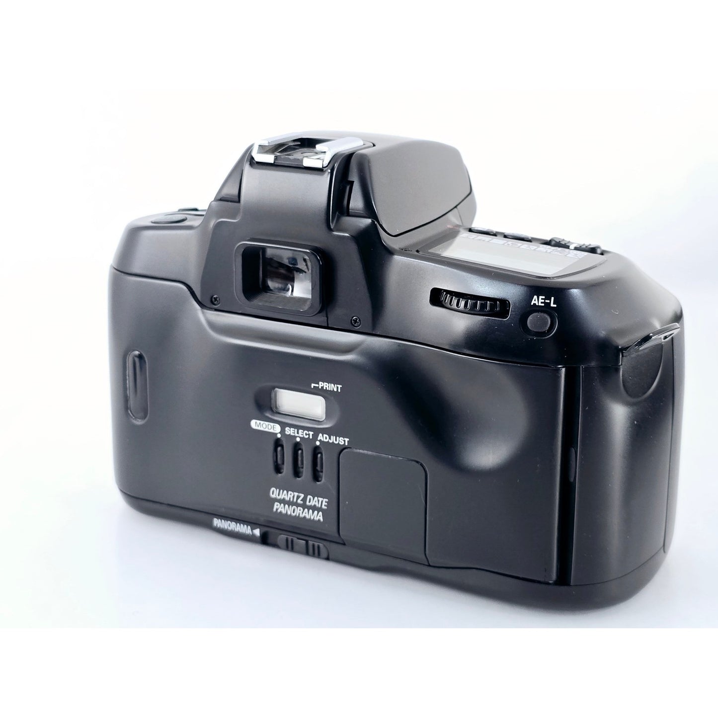 [Pre-owned] Nikon F70 SLR 35mm Film Camera (Body Only) — Near MINT+++ — Japan #3730