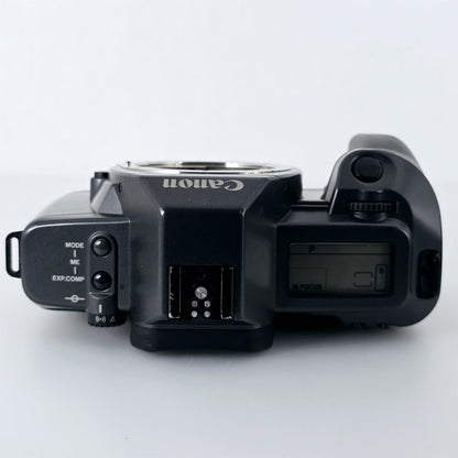 [Pre-owned] Canon EOS 630 Gray 35mm AF SLR Film Camera Body — Near Mint — Japan #5214