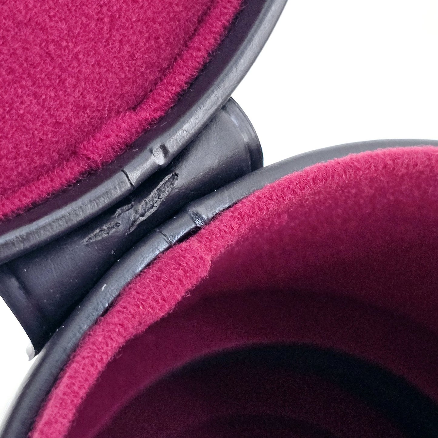 [Pre-owned] Nikon CL-76 Hard Leather Lens Case w/ Strap for AF 17-35mm f/2.8D — Mint — Japan #5457