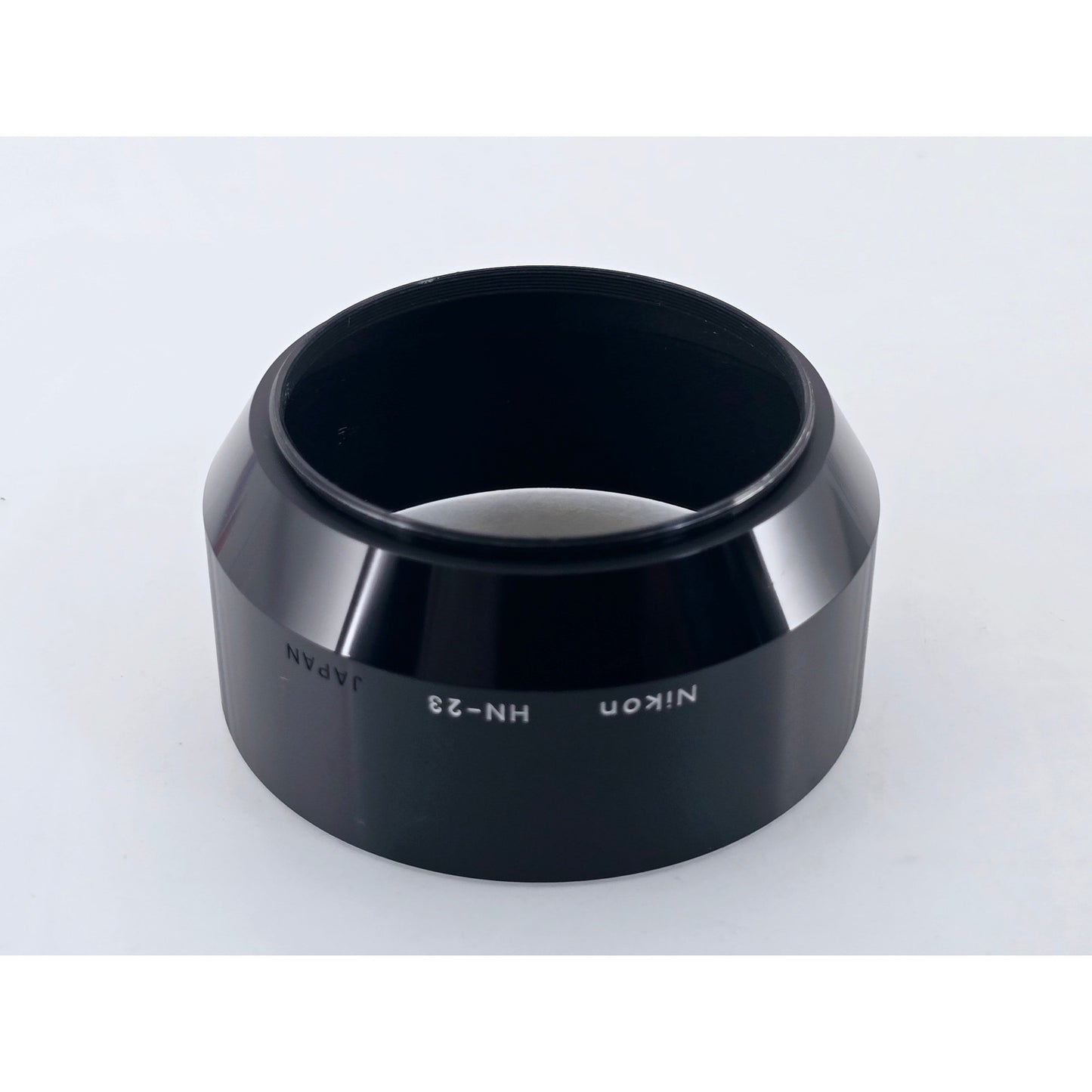 [Pre-owned] Nikon HN-23 62mm Lens Hood for 80-200mm f4 & 85mm f1.8 — Near MINT — Japan #3768