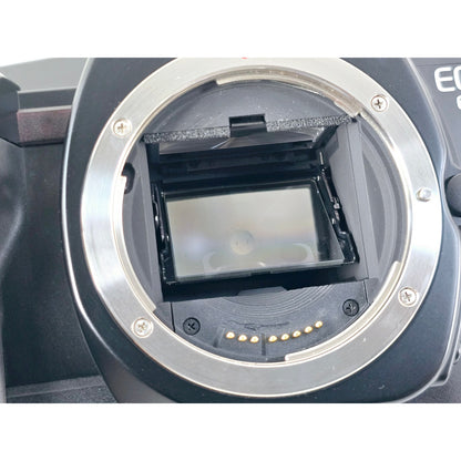 [Pre-owned] Canon EOS 650 35mm Film Camera with EF 28-80mm f/3.5-5.6 II AF Lens — Near MINT — Japan #3900
