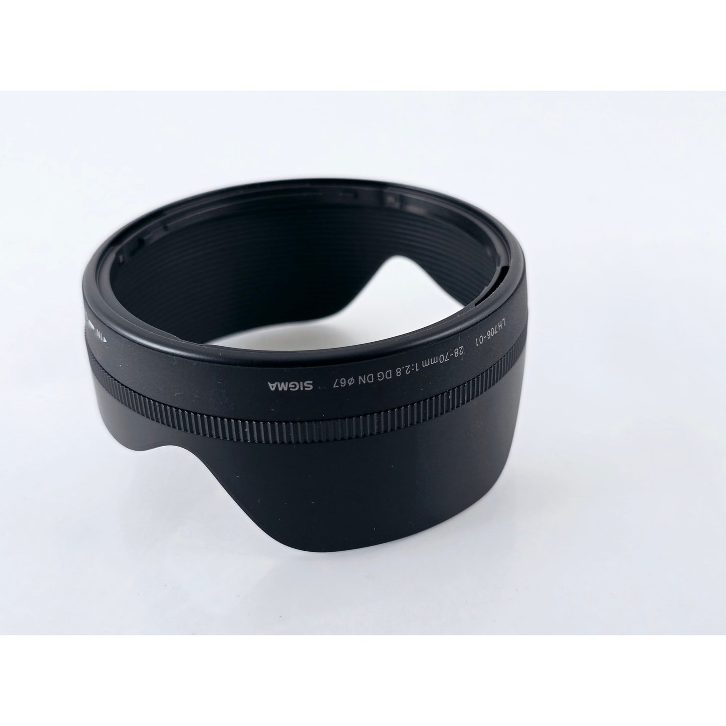 [Pre-owned] Sigma LH706-01 67mm Lens Hood for 28-70mm F2.8 DG DN — Top MINT — Japan #2968