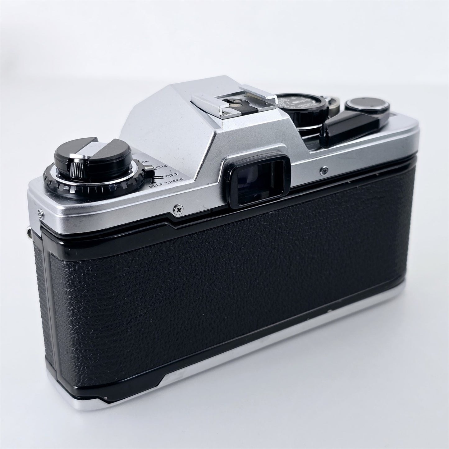 [Pre-owned] Olympus OM10 35mm SLR Film Camera Body — Near Mint — Japan #5246