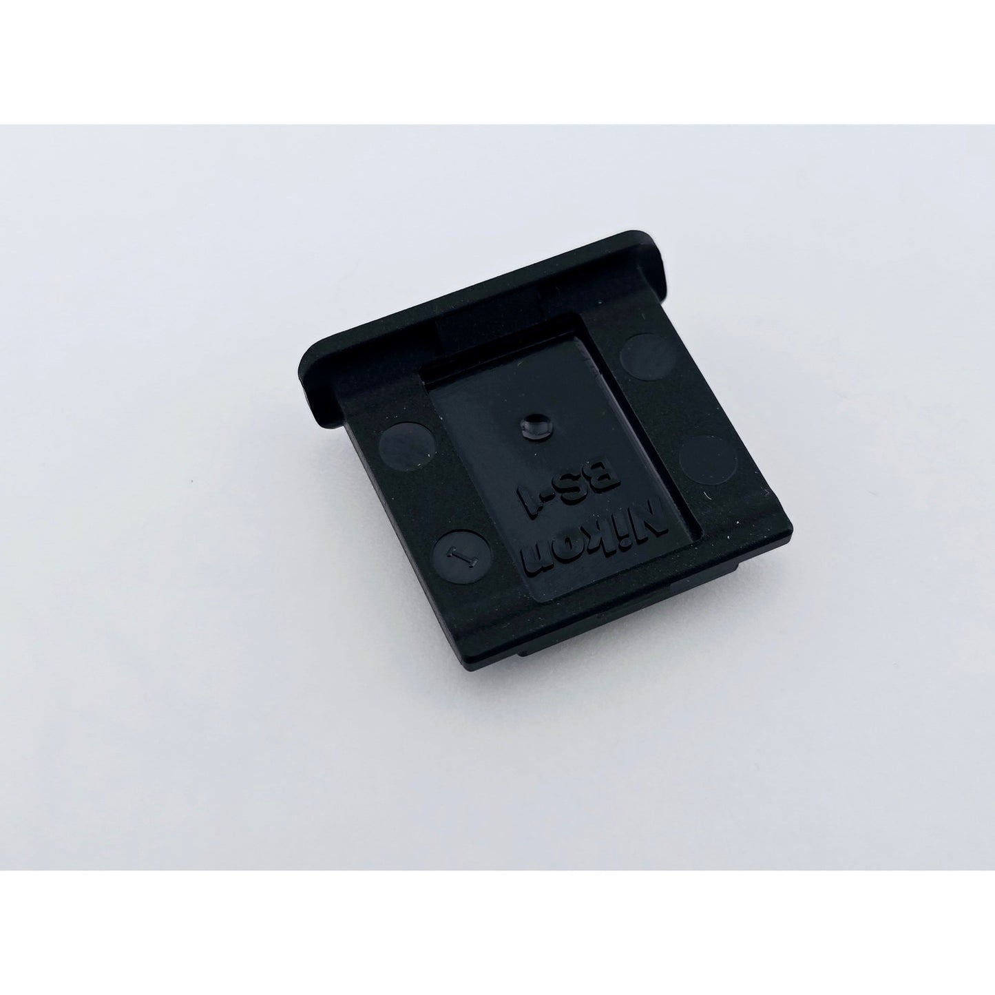 [Pre-owned] Nikon F Mount Body Cap / DK-5 Eyepiece / Plastic Hot Shoe Cover Set — Unused — Japan #4963