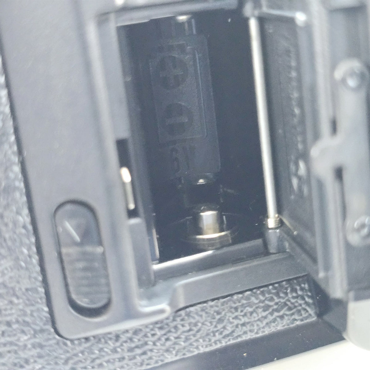 [Pre-owned] Canon AV-1 SLR 35mm Film Camera Body (Black) — Near Mint+++ — Japan #5654
